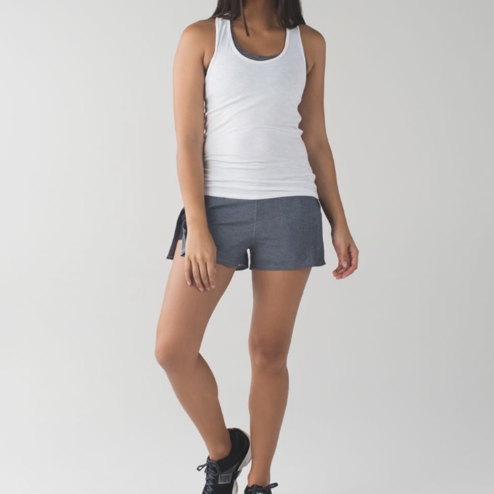 lululemon &go‎ On The Go Short Heather Greyt Deep Coal - Picture 3 of 12